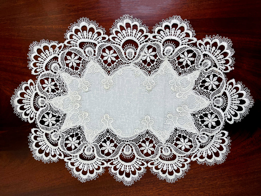 Floris Linens Helen Victorian Embroidered Placemat with Classic White Lace and Ivory Fabric