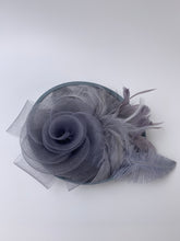 Load image into Gallery viewer, Floris Linens 11 Colors Fascinator, Women&#39;s Tea Party Hat, Church, Derby Hat, Wedding Hat, with Clip
