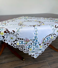 Load image into Gallery viewer, Floris Linens Kai Hummingbird Embroidery Cutwork Table Topper
