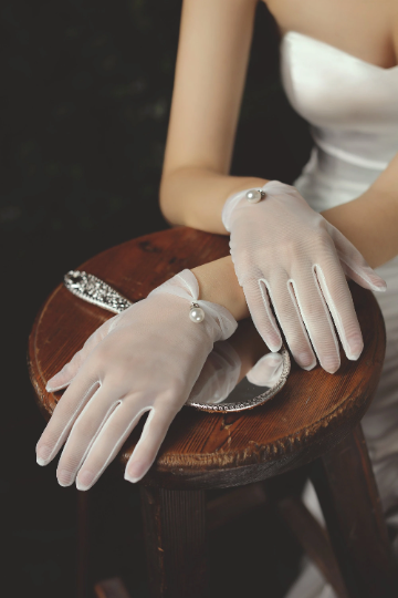 Delicate, Beautiful White Sheer Gloves with Shiny Pearl Attachment, White Formal Gloves, Wedding Bridal Gloves, Cocktail Party, Classy Glove